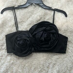 New without tags Zara floral applique crop top